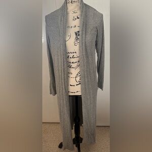 Lisa Rinna collection duster! 🩶